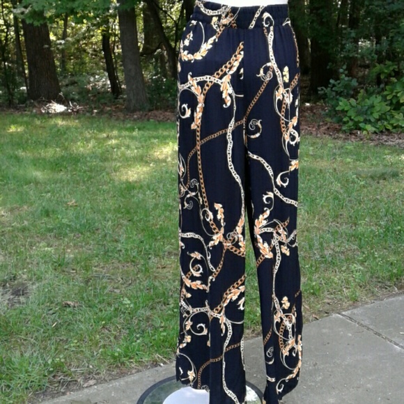 Mlle Gabrielle Black/Gold Chain-Link Print Pants - Picture 4 of 5